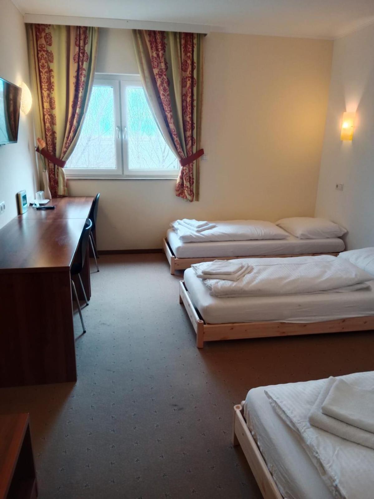 Hotel Weinland Donnerskirchen Exterior foto