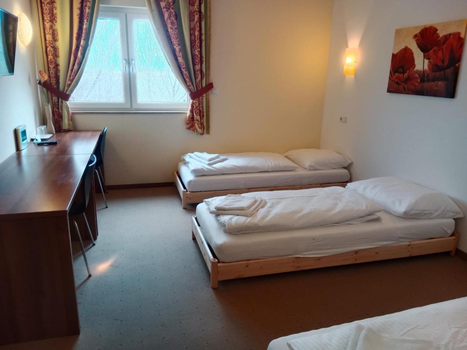 Hotel Weinland Donnerskirchen Exterior foto