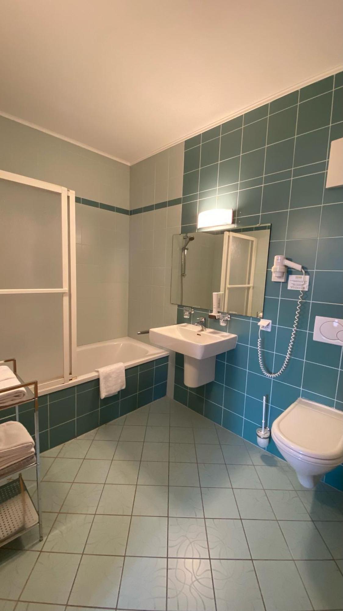 Hotel Weinland Donnerskirchen Zimmer foto