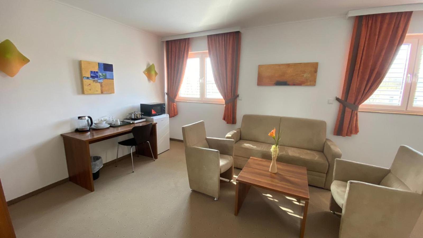 Hotel Weinland Donnerskirchen Zimmer foto