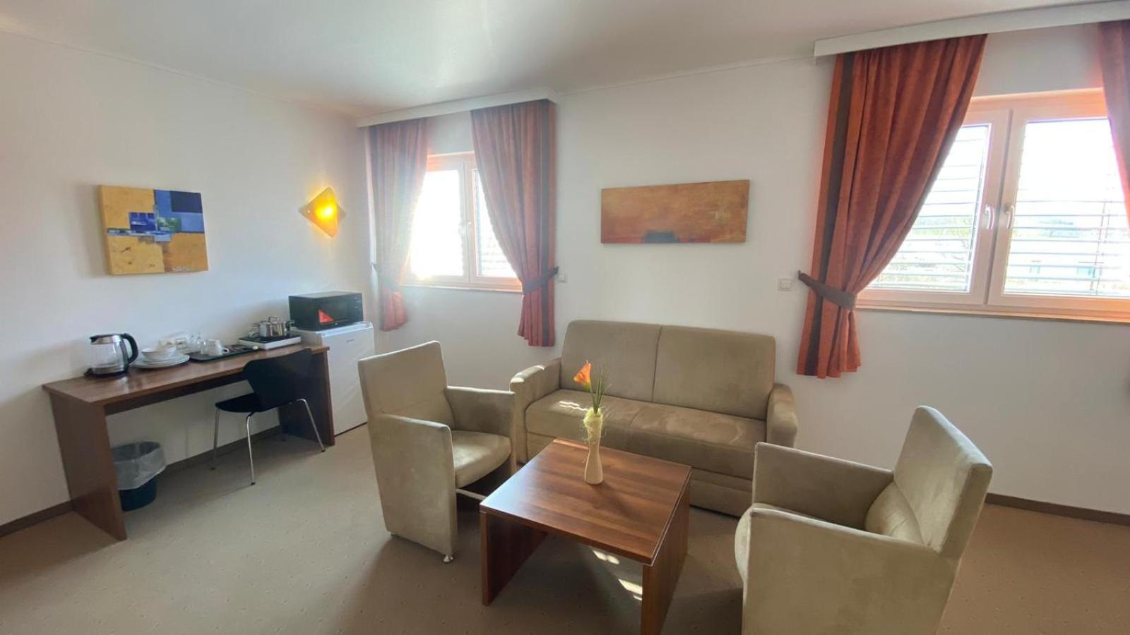 Hotel Weinland Donnerskirchen Zimmer foto