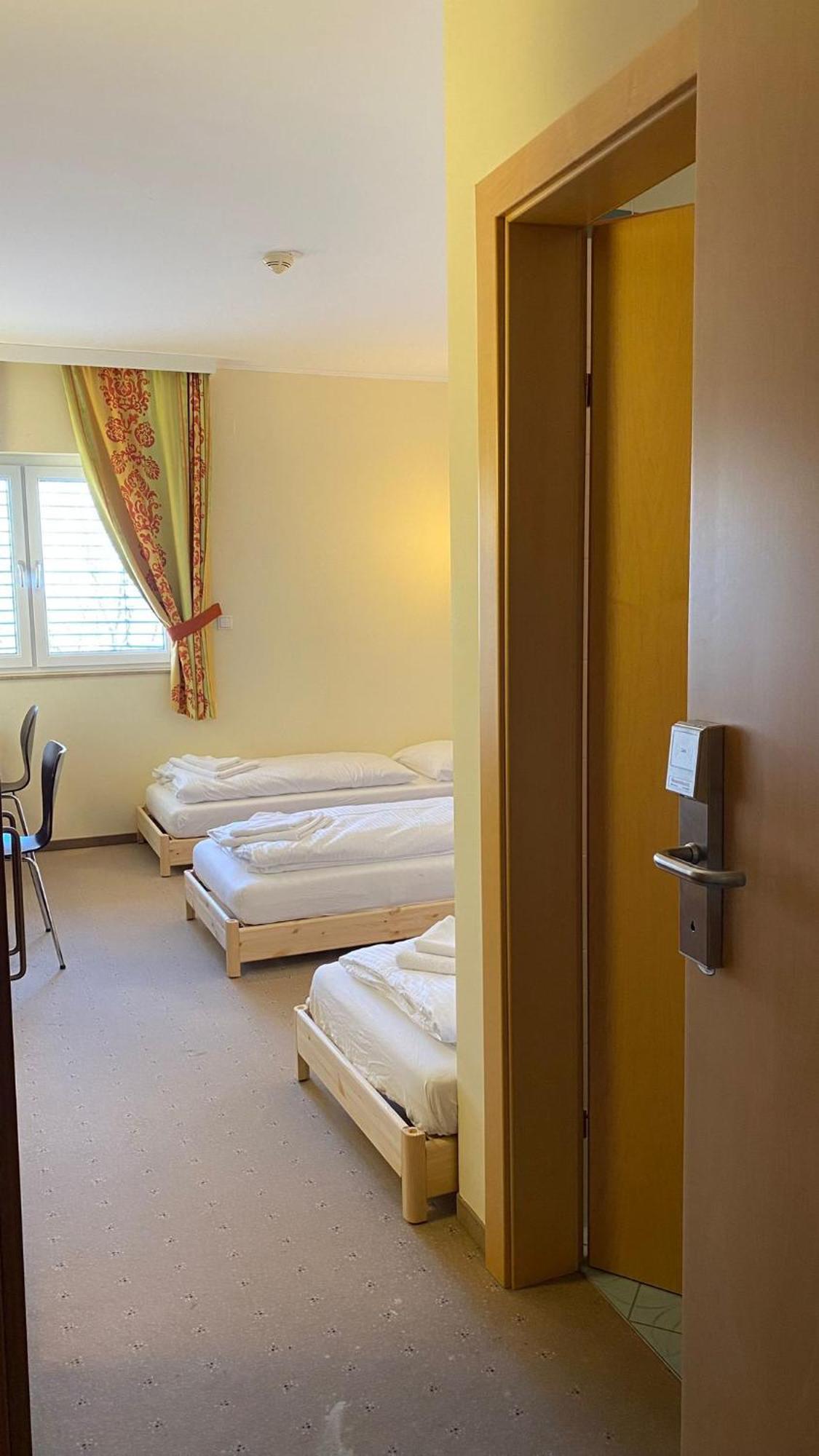 Hotel Weinland Donnerskirchen Zimmer foto