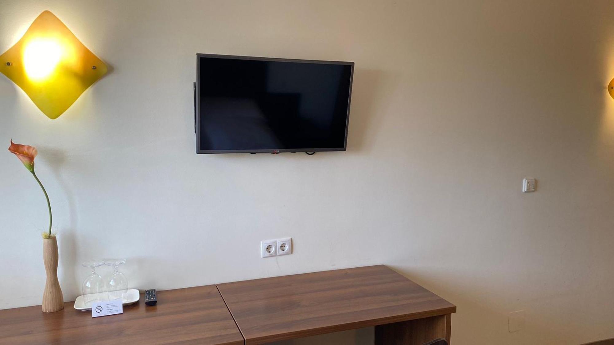 Hotel Weinland Donnerskirchen Zimmer foto