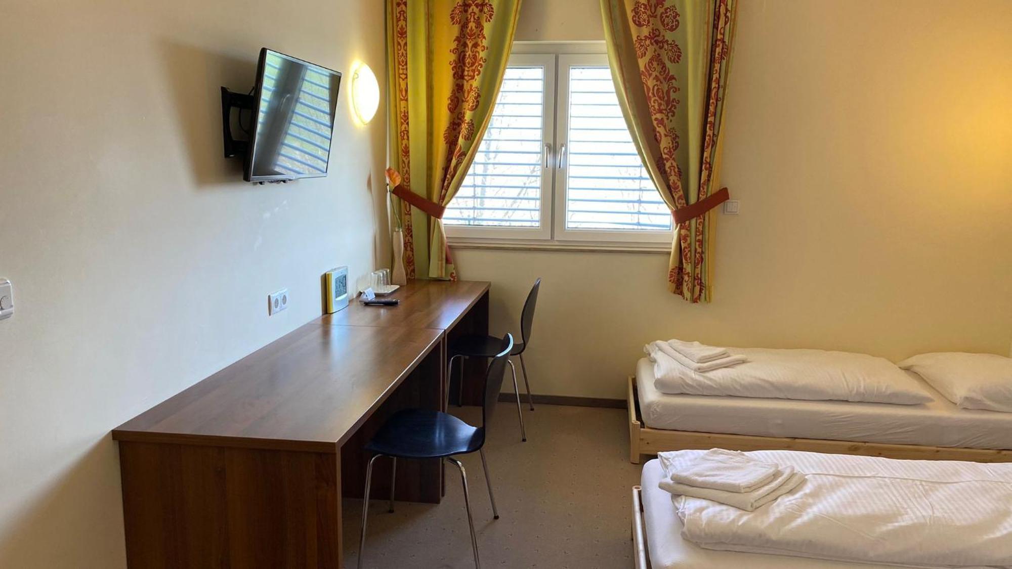 Hotel Weinland Donnerskirchen Zimmer foto