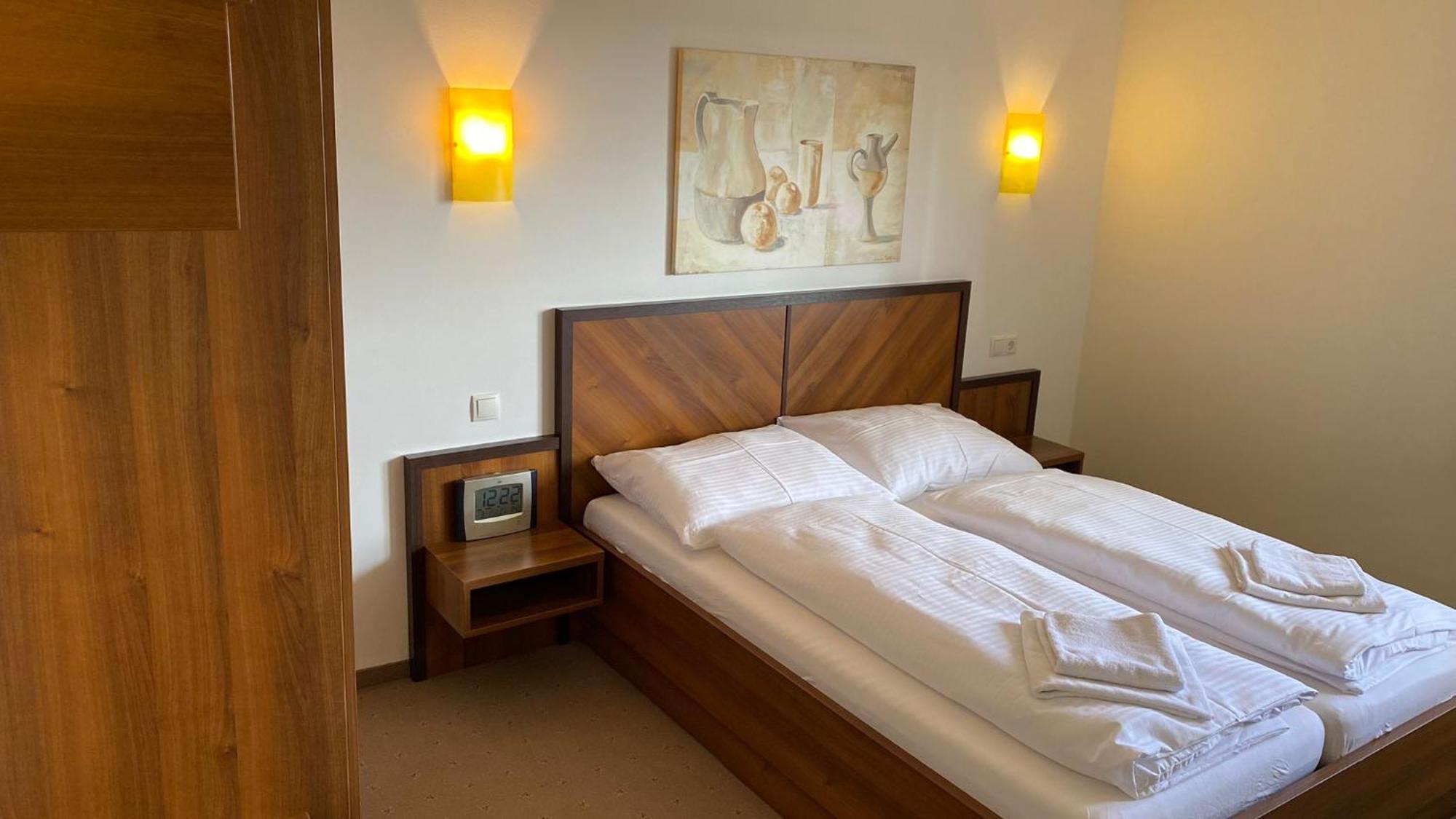 Hotel Weinland Donnerskirchen Zimmer foto