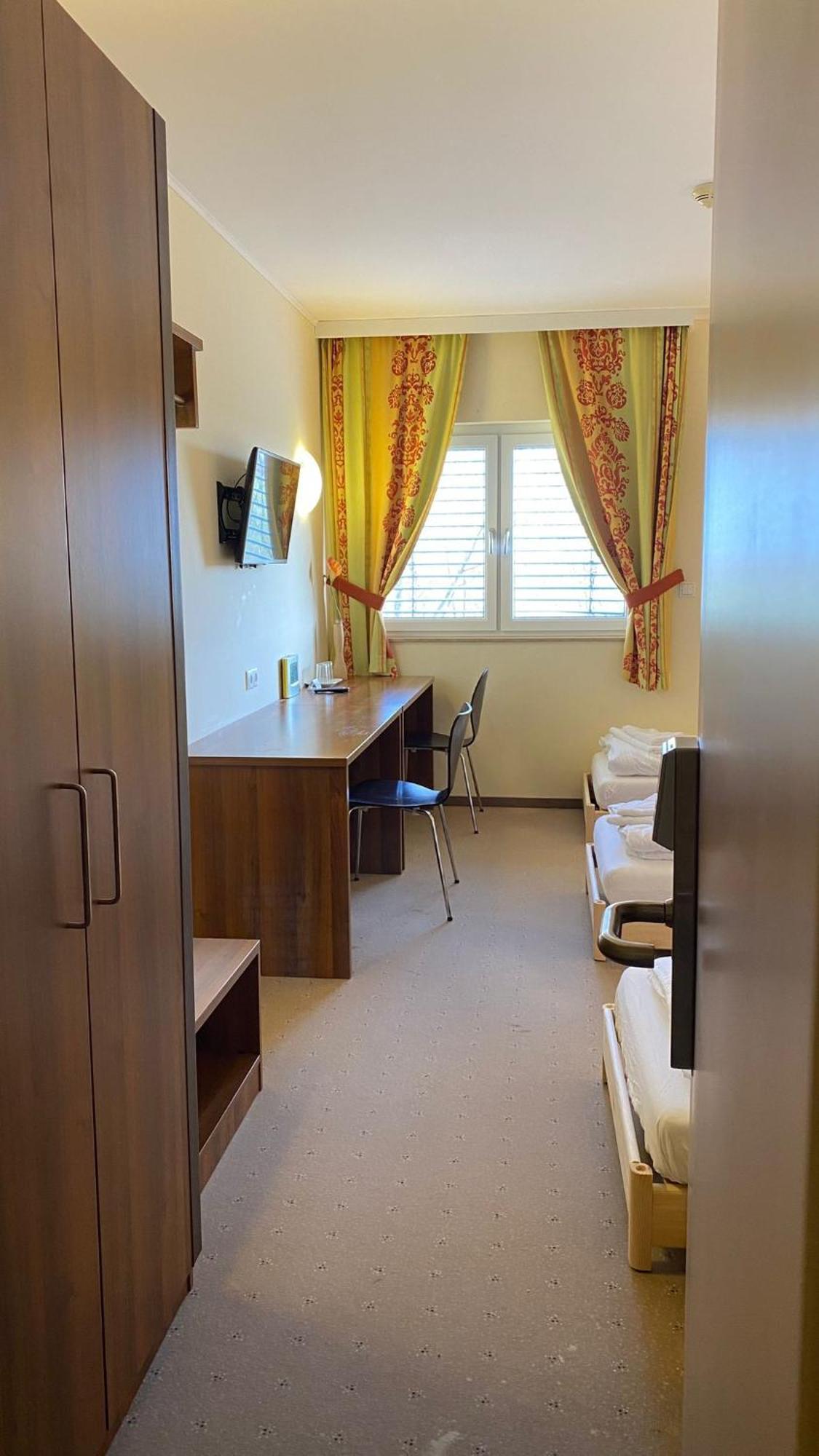 Hotel Weinland Donnerskirchen Zimmer foto
